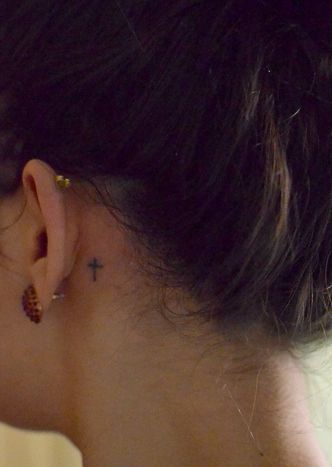 Small cross behind the ear Small Cross Tattoo Behind Ear, Behind Ear Cross Tattoo, Behind The Ear Cross Tattoo, Actors With Tattoos, Cross Tattoo Behind Ear, Cross Behind Ear, Cross Behind Ear Tattoo, Tattoo Ideas Behind The Ear, Little Cross Tattoos