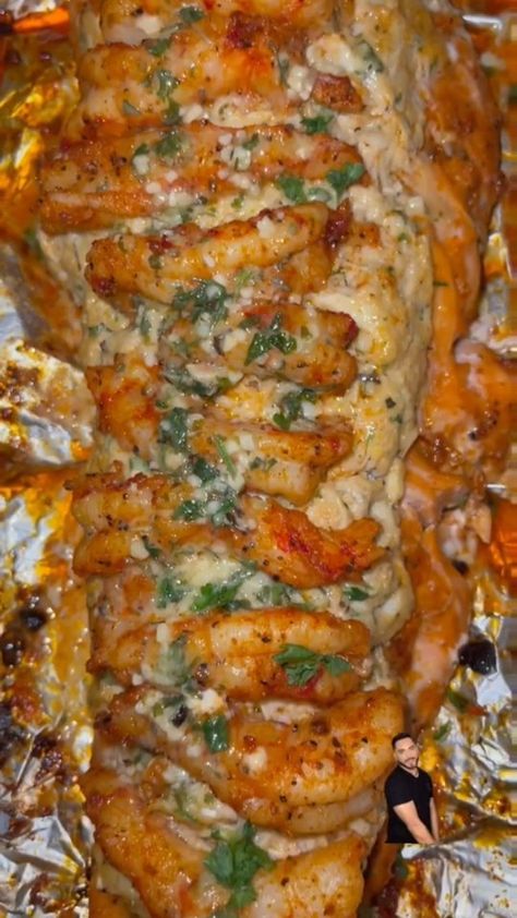 foodingwitme on Instagram: Braided Salmon With Shrimp 😮 TikTok/foodie.bae.kaye Instagram/@the_chefless_cook #homemade #seafood #braidedfood Braided Salmon Recipes, Braided Salmon, Braided Stuffed Salmon, Braided Salmon With Crab And Shrimp, Best Baked Salmon Food Network, Salmon Stuffed With Crab And Shrimp, Storming Crab Seafood Bread, Seafood Party, Entree Dishes