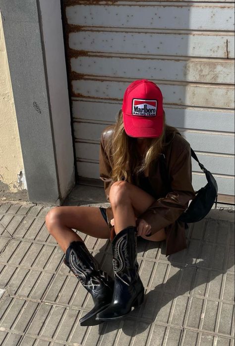 Black Cowboy Hat Outfit, Cowgirl Boots Outfit Aesthetic, Outfit With Red Boots, Freebird Boots Outfit, Alt Cowgirl, Cowboy Booties Outfit, Camo Hats Outfits, Cowgirl Streetwear, Red Hat Outfit