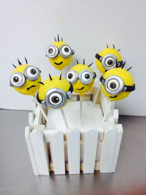 Cake Pop Minions cake pop minions Minion Cake Pops, Pop Minion, Minion Cakes, Minions Cake, Cake Pop Designs, Minion Birthday Party, Minion Cake, Cake Central, Minion Birthday