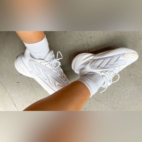 Adidas Ozelia Shoes Ozelia Shoes, Adidas Ozelia, Shades Of White, Adidas Shoes, A Box, New Color, Like New, Shades, Adidas