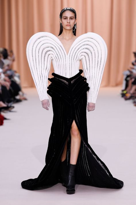 Jean Paul Gaultier by Olivier Rousteing Fall 2022 Couture [PHOTOS] Fall 2022 Couture, Jean Paul Gaultier Haute Couture, 2022 Couture, Olivier Rousteing, Couture Designers, Couture Runway, 2023 Fashion, Winter 2022, Fall 2022