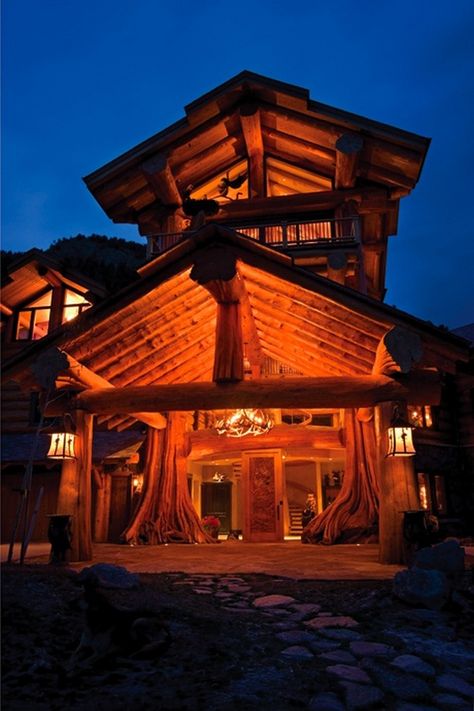 Amazing Colorado Log Home - Approach Christmas Canada, Cottage Cozy, Log Home Kits, Awesome Houses, Log Houses, Rustic Luxury, House Addition, Dream Cabin, Log Cabin Ideas