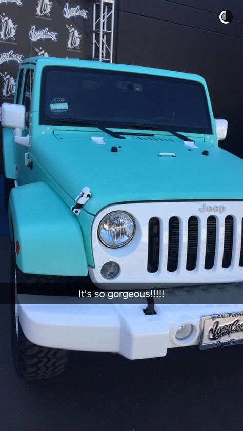 Jeffree Star's custom matte tiffany blue Jeep Tiffany Blue Jeep, Turquoise Jeep, Tiffany Blue Car, Blue Jeep Wrangler, Auto Jeep, White Jeep, Blue Jeep, Jeep Jeep, Dream Cars Jeep