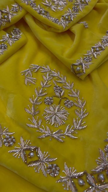 Cut Dana Work Embroidery Suit Designs, Neck Design For Suits, Gotapatti Work, Embroidered Suits, Suite Design, Moti Work, Zardosi Embroidery, Hand Work Design, Punjabi Outfits