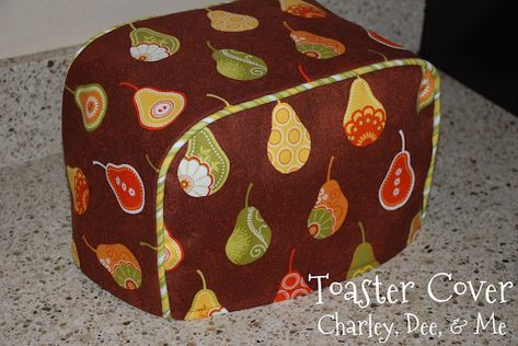 Sewing Piping, Toaster Cover, Appliance Covers, Diy Sewing Pattern, Small Projects, Quilting Tutorials, Riley Blake Designs, Riley Blake, Quilt Sewing