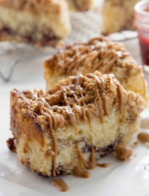 Peanut Butter Coffee Cake - Boston Girl Bakes Peanut Butter Streusel, Peanut Butter Coffee Cake, Butter Coffee Cake, Peanut Butter Jelly Recipes, Coffee Peanut Butter, Peanut Butter Cake Recipe, Peanut Butter Coffee, Banana Coffee Cakes, Butter Cakes