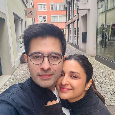 Raghav Chadha, Bollywood Updates, Parineeti Chopra, Bollywood Gossip, Bollywood Actors, Happy Moments, Celebrity Couples, Mr Mrs, Cute Pictures