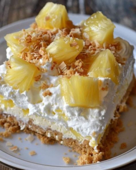 Paradise Pie, Baked Pineapple, Paula Deen Recipes, Pineapple Recipes, Jamie Oliver Recipes, Soften Cream Cheese, Crushed Pineapple, Easy Cooking Recipes, Whipped Topping