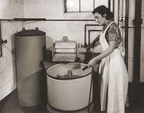 State of the Art Home Laundry, 1930s Wringer Washer, Women's Land Army, Old Washing Machine, Garden Cooking, Land Girls, Vintage Laundry, Vintage Blog, Clothes Dryer, Milk Cans