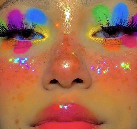 Pinterest: sydnee_leann ☼ Photographie Indie, Indie Makeup, Flot Makeup, Bright Makeup, Alternative Makeup, Smink Inspiration, Eye Makeup Designs, Makijaż Smokey Eye, Edgy Makeup