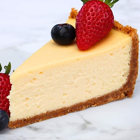 cheesecake recipe Cakes by MK Cakes By Mk, Easy Cheesecake Recipe, Creamy Cheesecake Recipe, Cheesecake Recipes Classic, Chocolate Sheet Cake, Baked Cheesecake Recipe, Classic Cheesecake, Decadent Chocolate Cake, Best Cheesecake