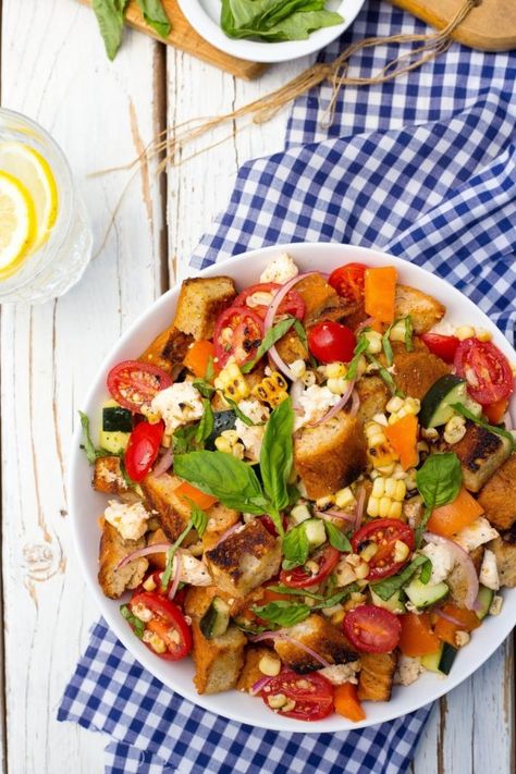 Summer Panzanella Salad with Grilled Corn - She Likes Food Salad With Grilled Corn, Summer Panzanella, Blue Foods, Exciting Salads, Super Salads, Summer Sides, Panzanella Salad, Meatless Recipes, Festive Food