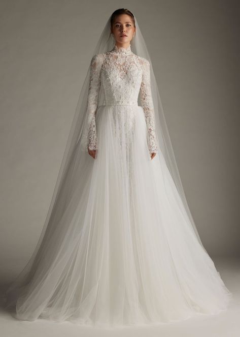 Chrysa - ERSA ATELIER Wedding Dresses Flowy Sleeves, Ersa Atelier, Plain Wedding Dress, Wedding Dress Types, Bride Dress Simple, Bridal Party Gowns, Elegant Bridal Gown, Modest Wedding Gowns, Wedding Dress Flowy