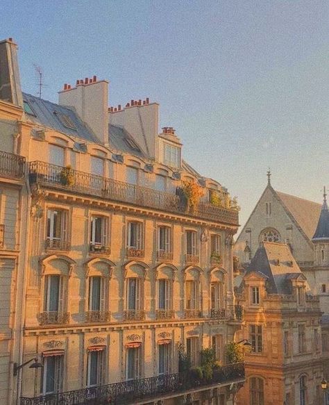 France Aesthetic, European Aesthetic, Europe Aesthetic, Parisian Life, Paris Aesthetic, Voyage Europe, Living In Paris, City Aesthetic, Pretty Places