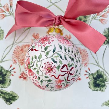 Riley Sheehey, Hand Painted Bauble, Handpainted Christmas Ornaments, Clay Christmas Decorations, Preppy Christmas, Christmas Decor Inspiration, Painted Christmas Ornaments, Handle With Care, Christmas Ornament Crafts