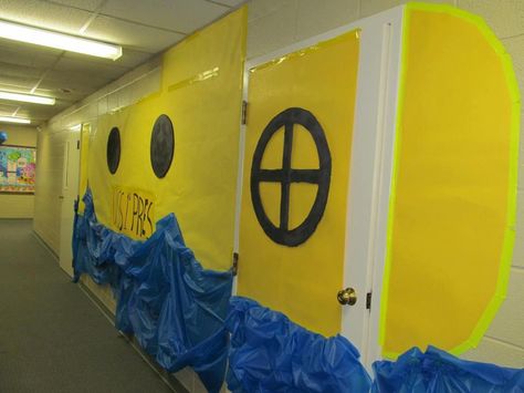 From Cokesbury's Facebook: Simple submarine outside Underwater Passage storytime room Submarine Decorations, Submarine Photo Booth, Submarine Bedroom, Scuba Diver Classroom Door, Submarine Decor, Inside Submarine Decorations, Deep Sea Discovery Vbs, Vbs Ocean Theme, Yellow Submarine Art