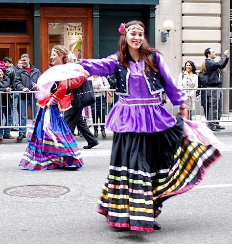 Girl in Gilak folk costumes. — A 2011 Iranian parade in NYC. Folk Costume, Harajuku