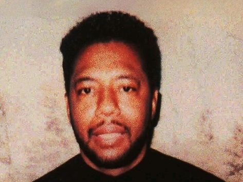 small documentary on Larry Hoover Chicago gang leader disciple - NewsBreak Larry Hoover, Black Gangster, Gangster Disciples, Chicago Gangs, Street Gang, Gang Leader, Real Gangster, Gang Culture, Mafia Gangster