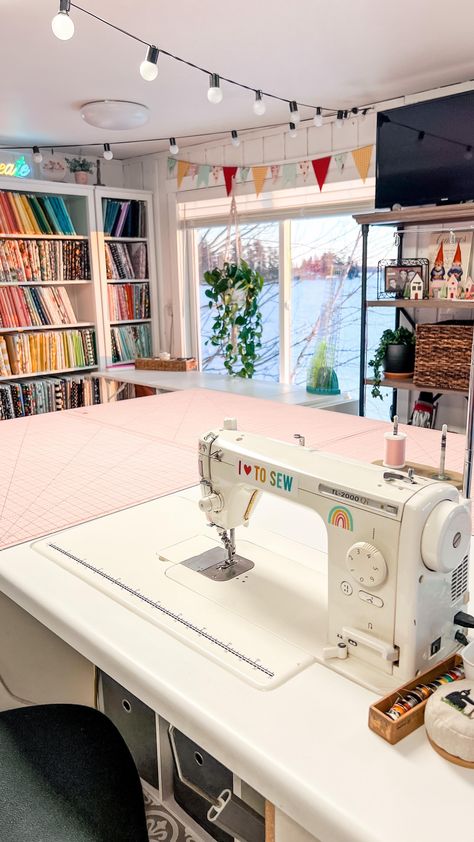 Sewing Studio Space, Sewing Studio Organization, Sewing Shed, Small Sewing Rooms, Sewing Desk, Sewing Station, Sewing Room Inspiration, Small Craft Rooms, Craft Spaces