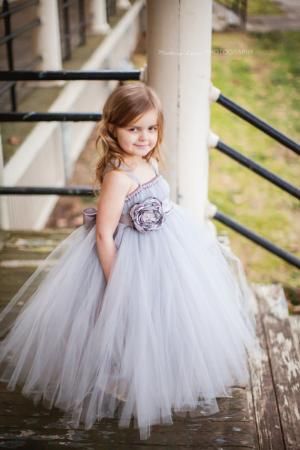 Dresses With Bow, Flower Girl Ring Bearer, Girl Ring Bearer, Beading Embroidery, Tulle Flowers, Tulle Flower Girl, Wedding Flower Girl Dresses, Affordable Prom Dresses, Kids Fashion Dress