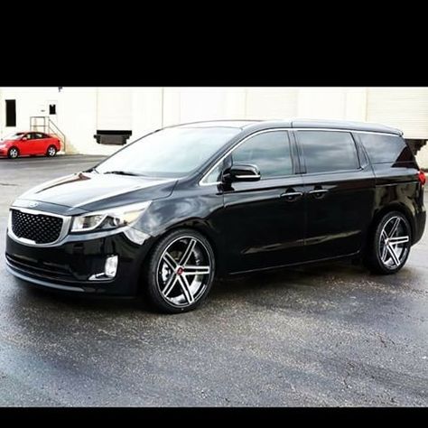 Kia Sedona Kia Carnival Modified, Kia Sedan Cars, Kia Carnival 2022, Kia Carnival 11 Seater, Korean Cars, Kia Sorento 2016, Mini Vans, Kia Carnival, Luxury Van