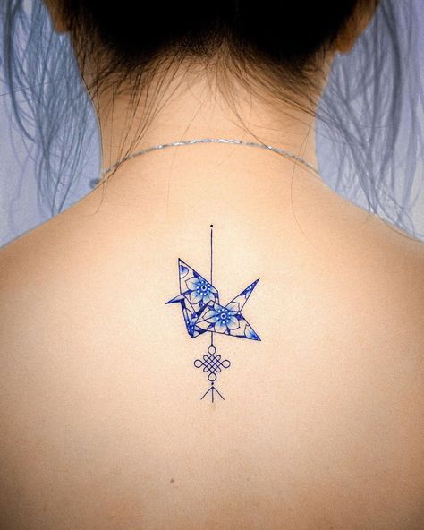 𝗘.𝗻𝗮𝗹 on Instagram: “Cherry blossom Paprer crane 🦩🌸 Thank you :) @e.nal.tattoo @vismstudio” Paper Crane Tattoo, Back Tattoos For Women, Origami Tattoo, Crane Tattoo, Our Mindful Life, Butterfly Back Tattoo, Upper Back Tattoos, Full Back Tattoos, Spine Tattoos For Women