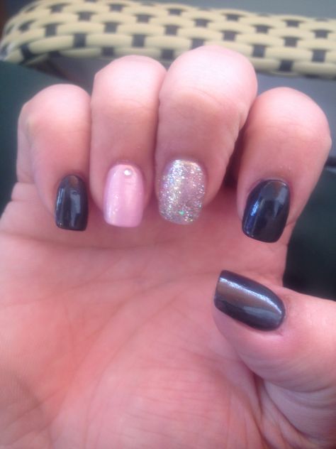 Pearly sparkly black nails. Pearly Black Nails, Sparkly Black Nails, Black Nails, Pear, Nails, Beauty, Black