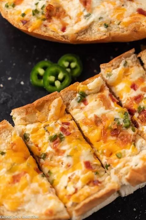 Jalapeno popper stuffed cheesy bread recipe is the perfect appetizer and also delicious with a meal. Each bite is so cheesy and delicious. Jalapeno Popper Bread, Stuffed French Bread, Jalapeno Cheese Bread, Cheesy Bread Recipe, Cheese Bread Recipe, French Bread Recipe, Poppers Recipe, Jalapeno Recipes, Stuffed Jalapenos With Bacon