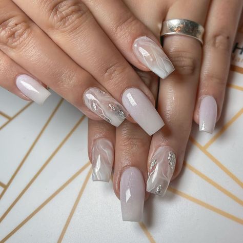 White Marble Acrylics, White And Silver Marble Nails, White Nails With Silver Foil, Silver Marble Nails, Silver Foil Nails, Marble Acrylics, Classy Acrylic, Marble Nail Designs, Classy Acrylic Nails