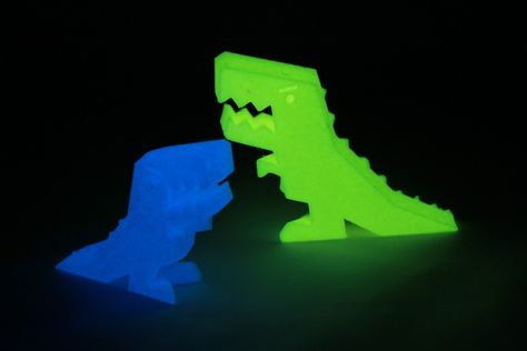 Glow-in-the-Dark Filament Review - Dinos printed with glow-in-the-dark PLA. #3dprinting #glow Glow In The Dark 3d Print, 3d Printing Store, 3d Ideas, 3d Printing Art, Printing Store, 3d Printed Objects, Thank You Friend, 3d Printing Projects, 3d Hand