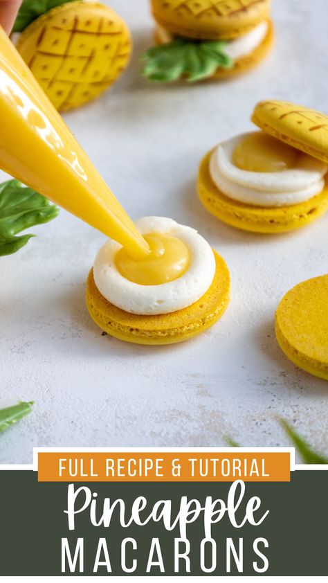 Pineapple Upside Down Macarons, Pina Colada Macarons Recipe, Mango Macaron Filling, Mango Macarons Recipe, Pina Colada Macarons, Christmas Macaroons Recipe, Desserts To Sell Homemade, Tropical Macarons, Macaron Flavors Ideas