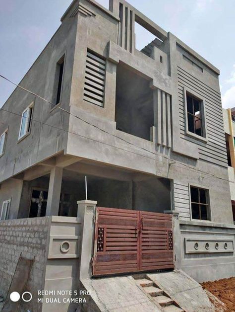 Beautiful Houses Under Construction - Engineering Discoveries Plaster Design, Tor Design, House Front Wall Design, Home Designs Exterior, House Under Construction, Construction Engineering, 2 Storey House Design, House Outer Design, Small House Front Design