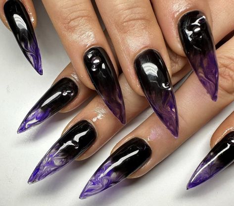 Gothic Nails Purple, Black Jelly Nails Acrylic, Dark Fem Nails, Purple Gothic Nails, Whimsy Goth Nails, Breakup Nails, Nails Dark Academia, Black And Purple Nail Ideas, Abstract Gel Nails