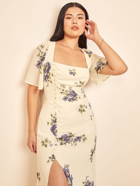 Outfits Faldas, Plus Size Party Dresses, Confident Style, Guest Attire, Curvy Dress, Moda Plus Size, Curvy Girl Outfits, Curvy Outfits, Romantic Style