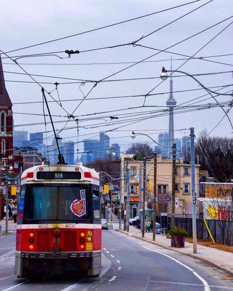 Toronto North York Toronto, Streetcar Toronto, Ttc Streetcar, Toronto Streetcar, Toronto Transit, Canada Living, Canada Aesthetic, Living In Toronto, Student Exchange