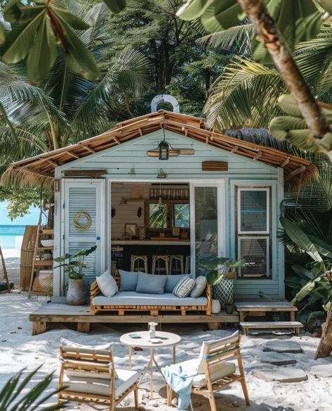 Seaside Cabin, Small Beach Cottages, Tiny Beach House, Small Beach Houses, Dream Beach Houses, Surf House, Beach Ideas, Beach Shack, Beach House Design