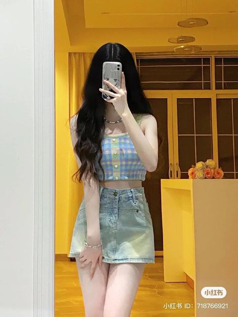 Korean Casual Outfits, Dress Denim, Denim Material, Kpop Fashion Outfits, 가을 패션, Fashion Design Clothes, Washed Denim, Korean Outfits, Casual Style Outfits