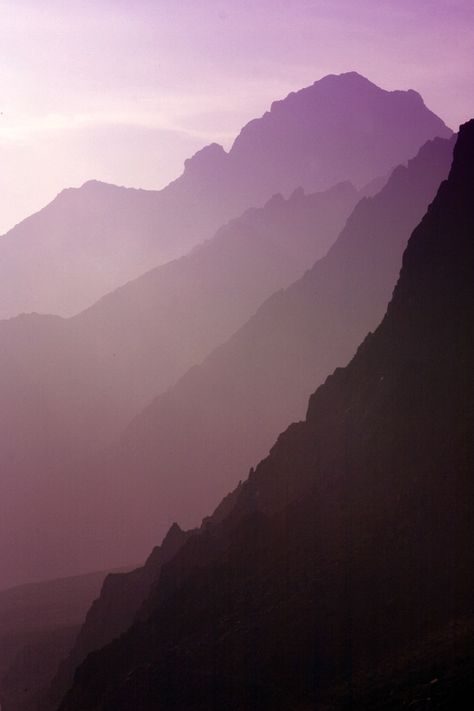 Tabriz Iran, Atmospheric Perspective, Purple Mountains, Ombre Purple, Substitute Teacher, Soft Summer, Purple Hues, Art Plastique, Shades Of Purple