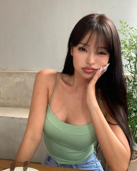 selfie | girls | girls aesthetic dp | girls dpz | girls korean | girls eyes | girls just wanna have fun | female | female face claims | female gojo | female 007 | female zoro Tan Asian, Korean Face, Gallery Wallpaper, Women's Outfit Sets, Asian Skincare, Status Quo, August 21, Day Makeup, Hair Stuff