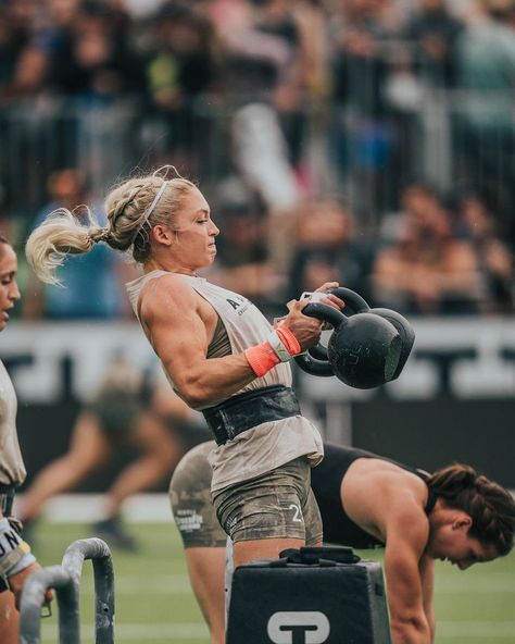 Haley Adams Crossfit, Haley Adams, Summer Workout Plan, Female Crossfit Athletes, Crossfit Body, Crossfit Women, Crossfit Motivation, Crossfit Games, Crossfit Athletes