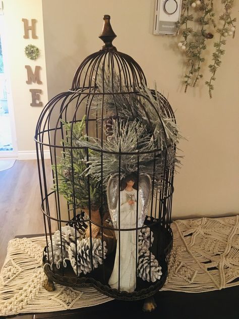 Decorating Bird Cages For Christmas, Birdcage Christmas Decor, Christmas Bird Cage Decor, Large Bird Cage Decor Ideas, Christmas Birdcage Ideas, Decorative Bird Cages Ideas, Repurposed Bird Cage Ideas, Birdcage Decor Ideas, Christmas Bird Cage