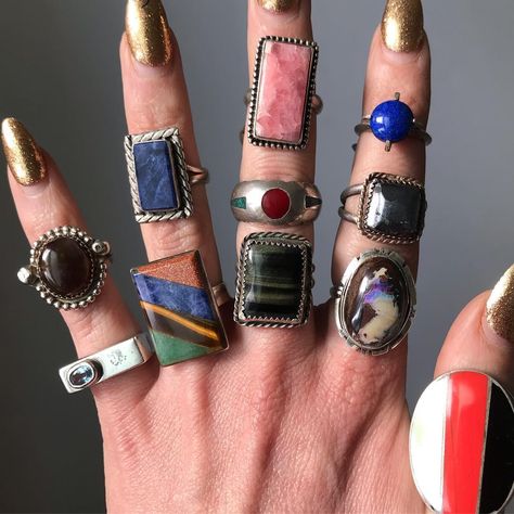 Big Gemstone Rings, Oscars Outfit, Funky Ring, 27 Club, Dream Rings, Funky Rings, Fire Jewelry, Nail Ring, Piercing Ring