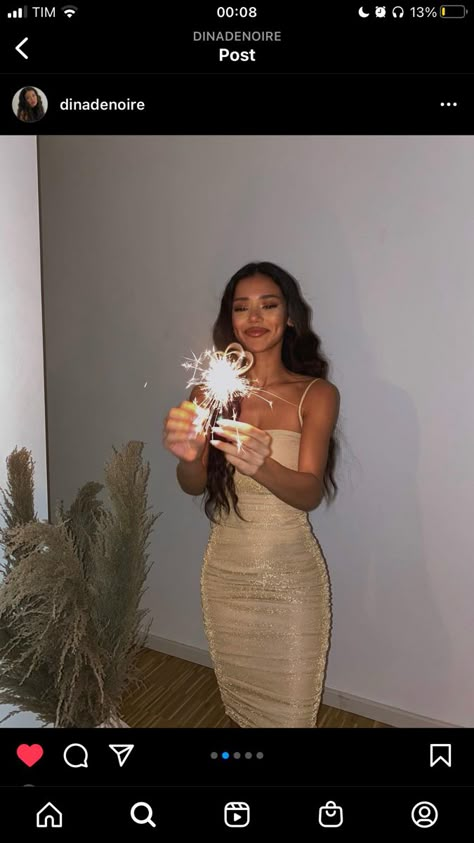 Dress For 17 Birthday, Birthday Picture Outfits, Poses For Pictures Instagram Birthday, 19th Birthday Dress, Bday Looks, Birthday Dress Aesthetic, 16th Birthday Outfit Ideas, Trendy Birthday Outfits, 22 Aesthetic