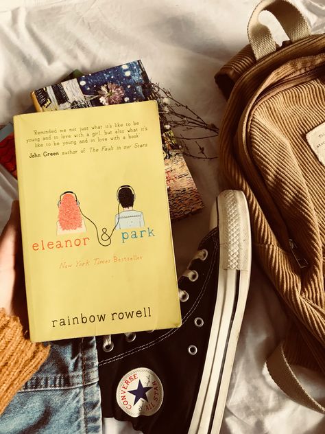 Eleanor and park 🌸 Eleanor And Park Aesthetics, Park Aesthetic, Eleanor And Park, Rainbow Rowell, Book Aesthetics, Romantic Books, John Green, Three Words, Book Stuff