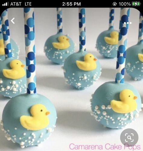 Pops Display Ideas, Cake Pops Weihnachten, Cake Pops Display, Cake Pops Christmas, Duck Birthday Theme, Rubber Ducky Cake, Rubber Ducky Party, Rubber Ducky Birthday, Cake Pop Displays