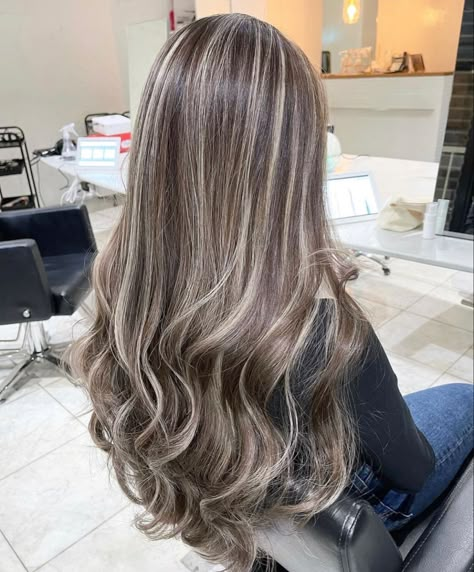 Brunette Hair Platinum Highlights, Balayage With Teasy Lights, Brunette Hair With Blonde Extensions, Light Smoky Brown Hair, Babylights Blonde On Dark Hair, Espresso Blonde Hair, Brunette Platinum Highlights, Cool Tones Highlights, Dark Brown Hair With Light Blonde Highlights