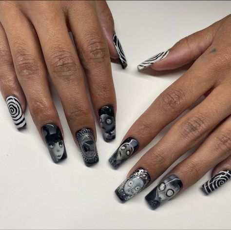 Tim Burton Swirl, Tim Burton Nails, Swirl Aesthetic, Spiral Aesthetic, Tim Burton Halloween, Halloween Nails Acrylic, Weird Girl, Bunny Nails, Nail Time