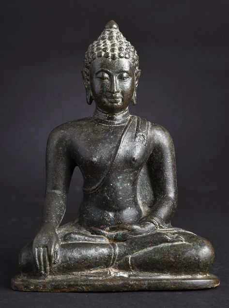 Northern Thai Phra Phuttha Sihing style Buddha sculpture, 14th CE Buddha Figures, Thai Buddha, Buddha Sculpture, Buddha Statues, Buddha Image, Buddhist Art, Buddhism, Buddha Statue, Statue