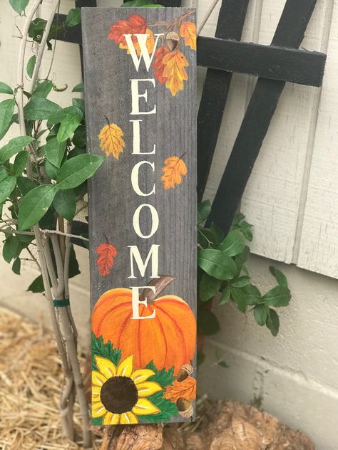 Fall Barnwood Signs, Fall Outdoor Wood Signs, Painted Signs On Wood Ideas, Wooden Welcome Signs Front Porches Diy, Fall Paintings On Wood, Painted Welcome Sign, Fall Welcome Sign, Porch Leaners, Holiday Wood Sign